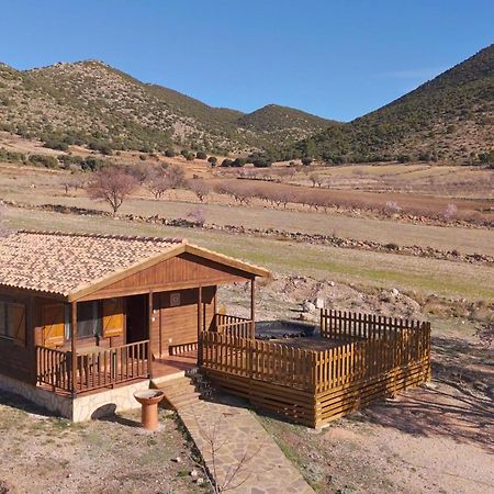 Aldea Los Odres - Cabanas De Madera De 1ª Con Piscina Privada Y Bbq En La Puerta Moratalla  Bagian luar foto