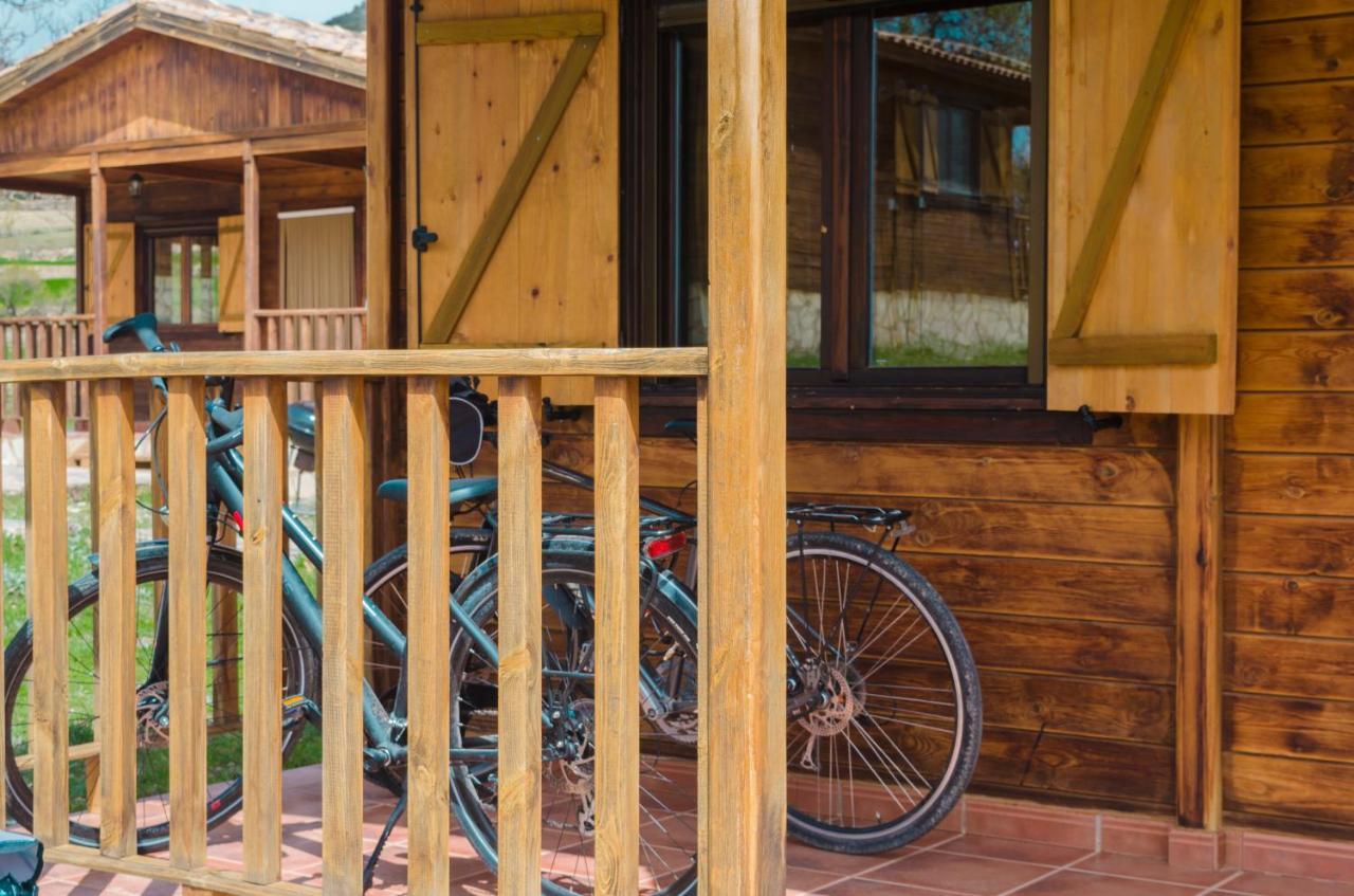 Aldea Los Odres - Cabanas De Madera De 1ª Con Piscina Privada Y Bbq En La Puerta Moratalla  Bagian luar foto