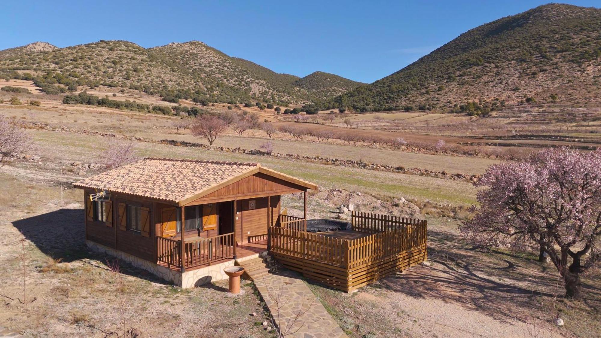 Aldea Los Odres - Cabanas De Madera De 1ª Con Piscina Privada Y Bbq En La Puerta Moratalla  Bagian luar foto